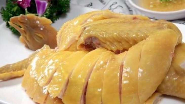 Giải mã giấc mơ ăn thịt gà mang điềm báo gì, đánh con gì dễ ăn?