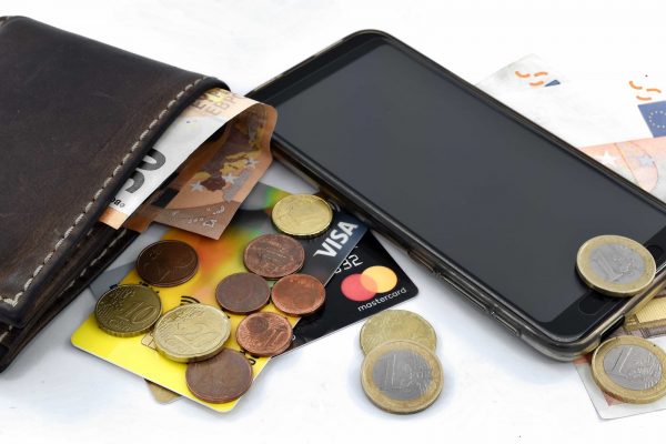 Cá độ bóng đá bằng thẻ điện thoại