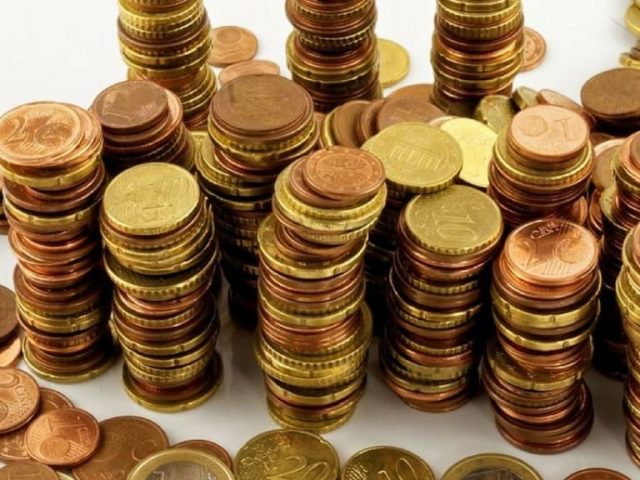 Tại sao không nên coi cá độ đá banh trên mạng là nghề chính?