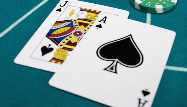 Tính khả năng ra bài của đối thủ