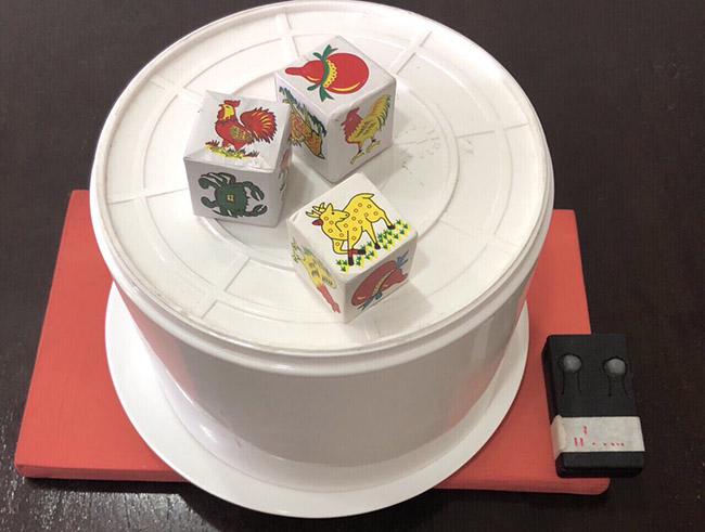 Dùng thiết bị hỗ trợ Dùng thiết bị hỗ trợ