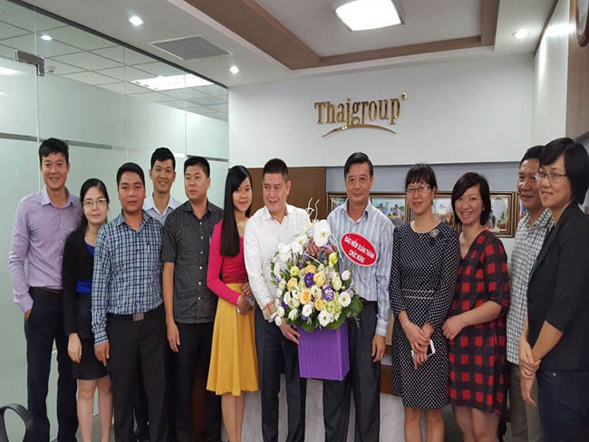 Vợ bầu Thụy là ai? Những thông tin ít ai biết về bầu Thụy