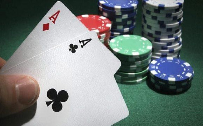 Xì dách là một trong những game bài sử dụng bộ bài tây 52 lá để chơi Xì dách là một trong những game bài sử dụng bộ bài tây 52 lá để chơi