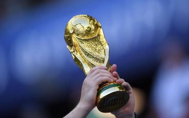 Cup vàng World Cup được làm từ vàng 18 cara