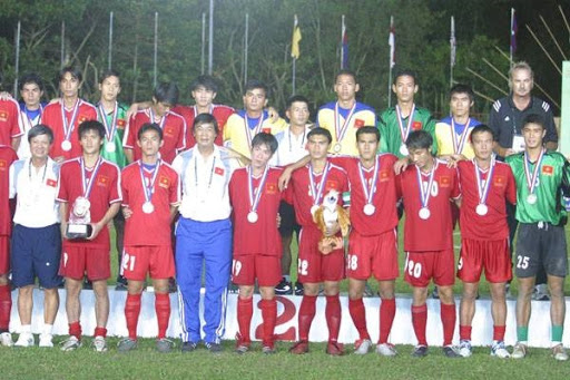 Đội hình thế hệ vàng bóng đá Việt Nam thập niên 90