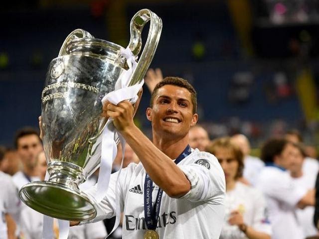 Ronaldo đã trở thành một chân sút vĩ đại trong lịch sử bóng đá