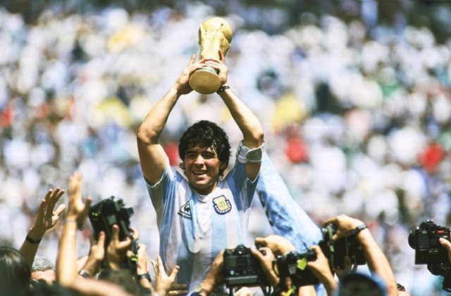 Maradona bàn tay của Chúa – Cậu bé vàng Diego Maradona