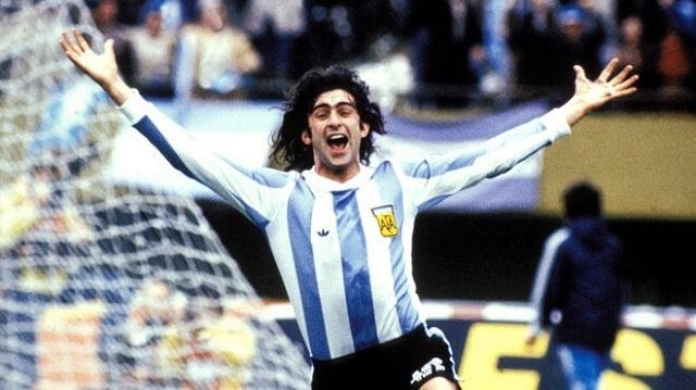 Huyền thoại Maradona – Thông tin về cậu bé vàng trong bóng đá