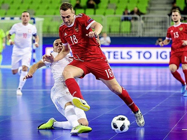 Kỹ thuật Futsal rất cần thiết với các cầu thủ