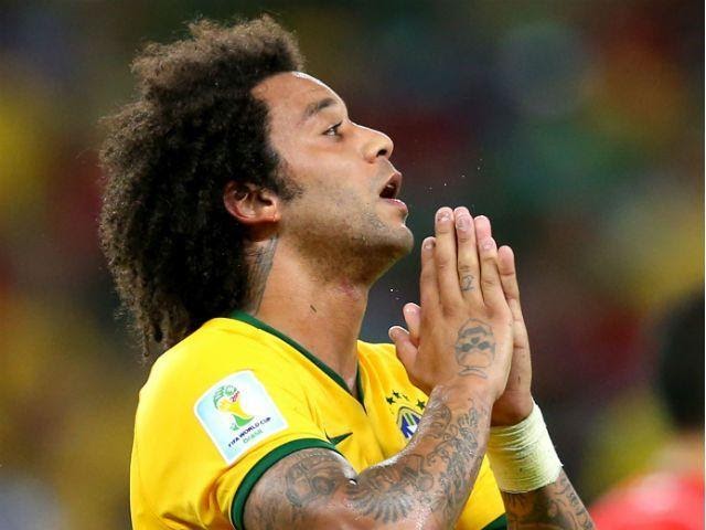 Điểm mặt những hậu vệ hay trong FIFA Online 3 mà bạn nên mua