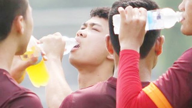 Nên ăn gì trước khi đá bóng để có một thể trạng tốt nhất