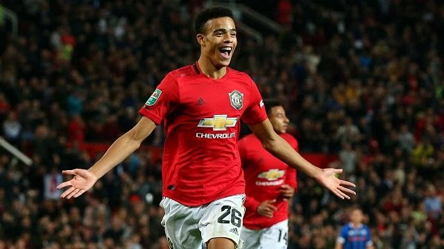 Mason Greenwood có khả năng sút phạt bằng chân không thuận