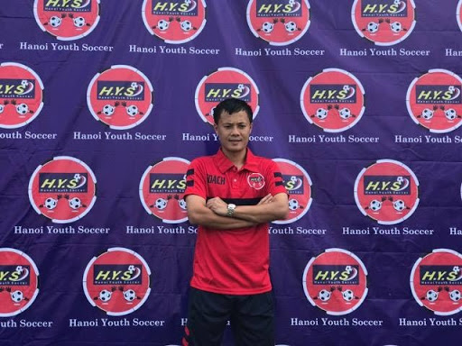 Thành Lương là một trong số những ngôi sao tham gia đá phủi